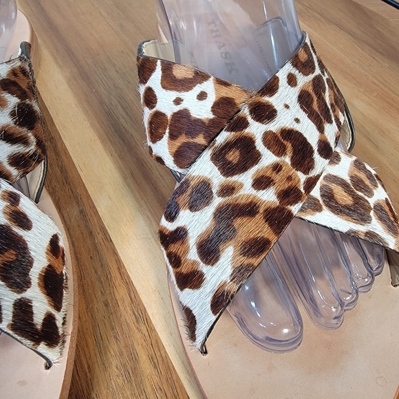 Trask Sandi Leopard Print Calf Hair Leather Size 8 - Picture 7 of 17